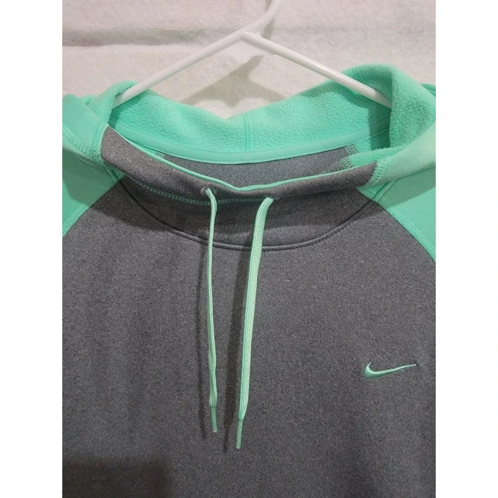 Nike Womens Therma-FIT Hoodie XL‎ Gray Mint Green Thumb Holes Embroidered 685459